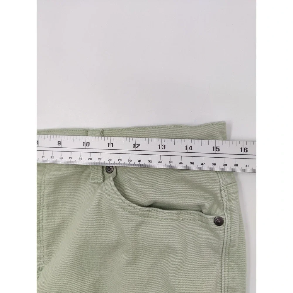 Gloria Vanderbilt Amanda All Around Slimming Effect Capri Pants Size 8